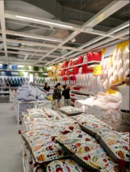 济南宜家开业了，想看的都在这，大伙先别去了，免得把媳妇挤丢了