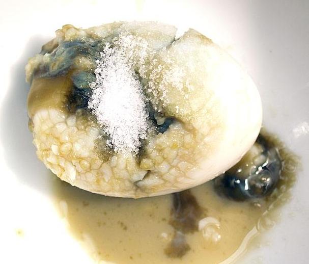 口臭能“熏晕人”？快看看你的扁桃体长了它了没？