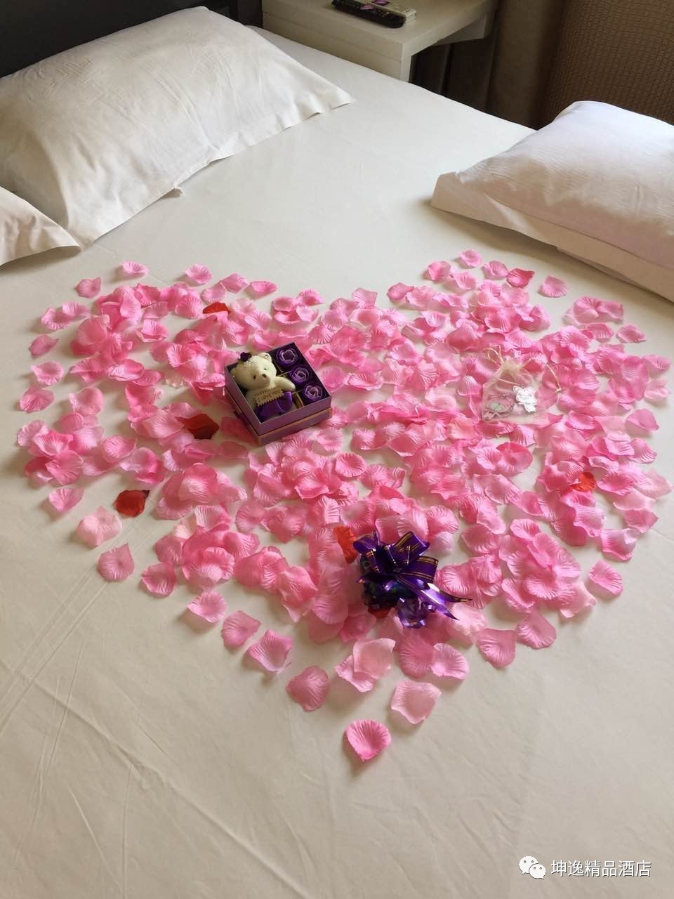 浓情七夕，恋在坤逸