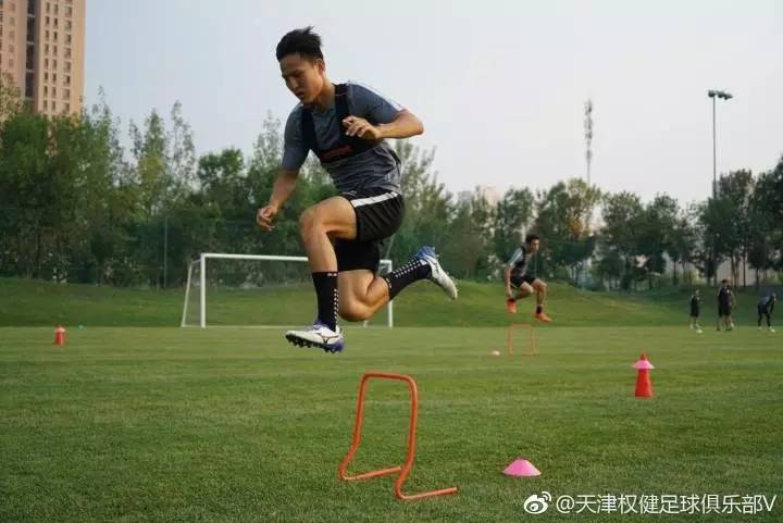 权敬源进世界杯大名单了吗,权敬原转会天海