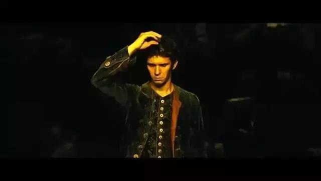 香奈儿嘉柏丽尔香水哪一年发布的 (chanel嘉柏丽尔香水50ml)