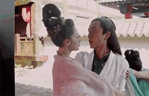 从太子妃到捕快黑羽，可攻可柔的张天爱是怎样炼成的？