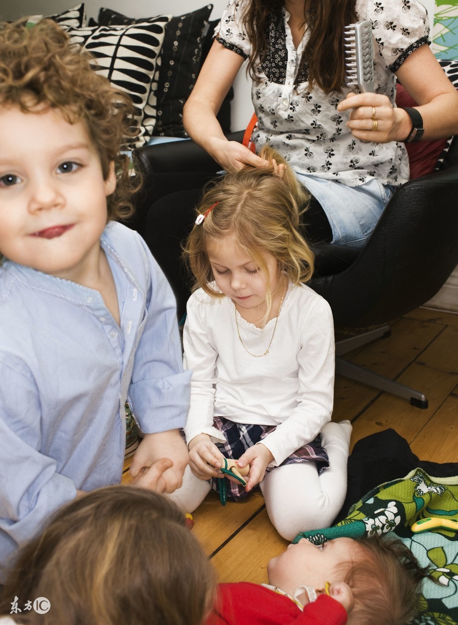 亲子英语梳头发,外教儿童英语教学方法