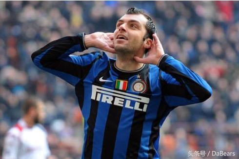 一个国家一个足球巨星,一个国家的英雄