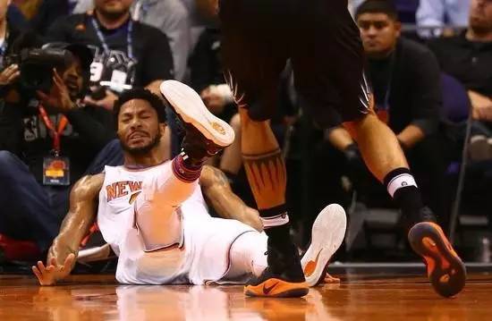 看球赛就紧张怎么办,打球太激烈小腿肌肉抽筋