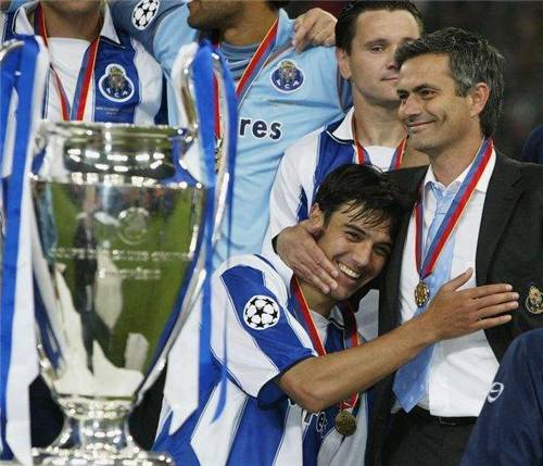 2场8球登顶积分榜第一，是时候展示穆二年的非凡魔力了