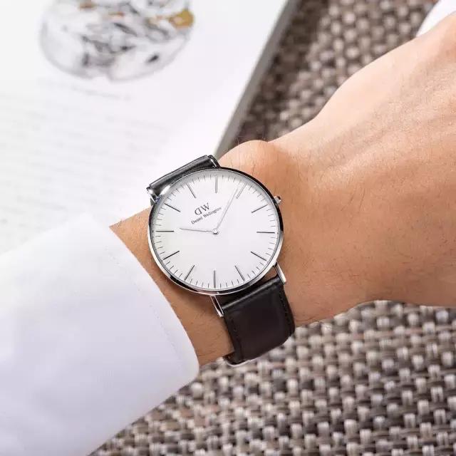 阿玛尼和卡西欧哪个大牌,好看又百搭的卡西欧