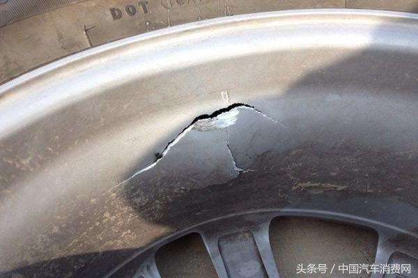 轮胎跑慢是什么原因,轮胎被扎后跑气很慢