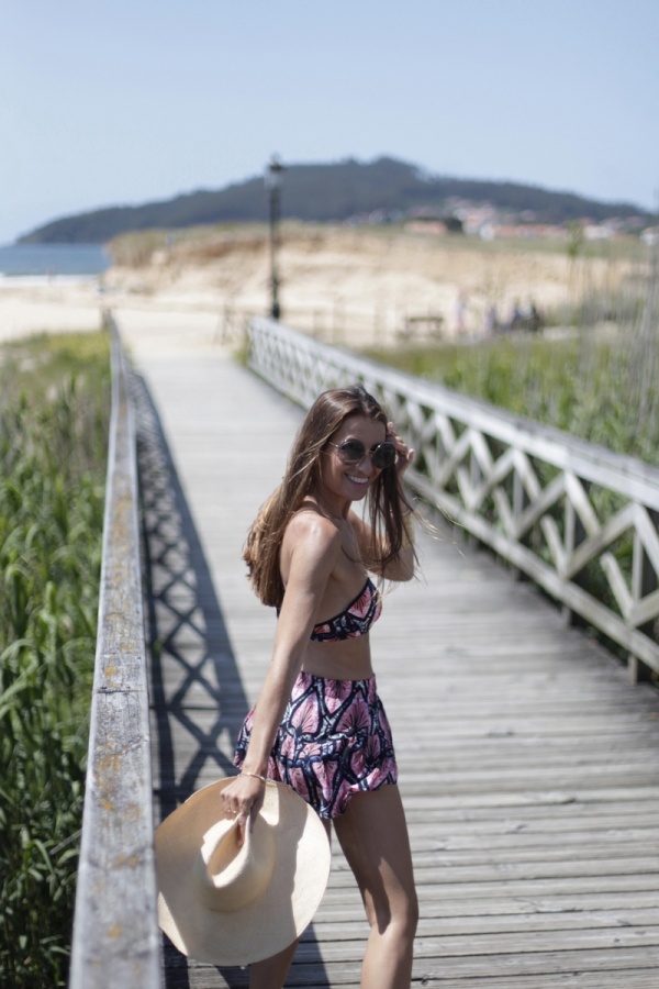 胖女生去海边适合穿什么,胖女生去海边穿什么裙子好看