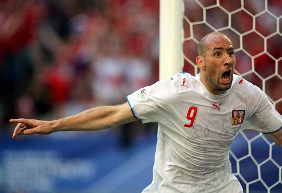 十二怒汉站位解说,十二怒汉站位是什么经典镜头