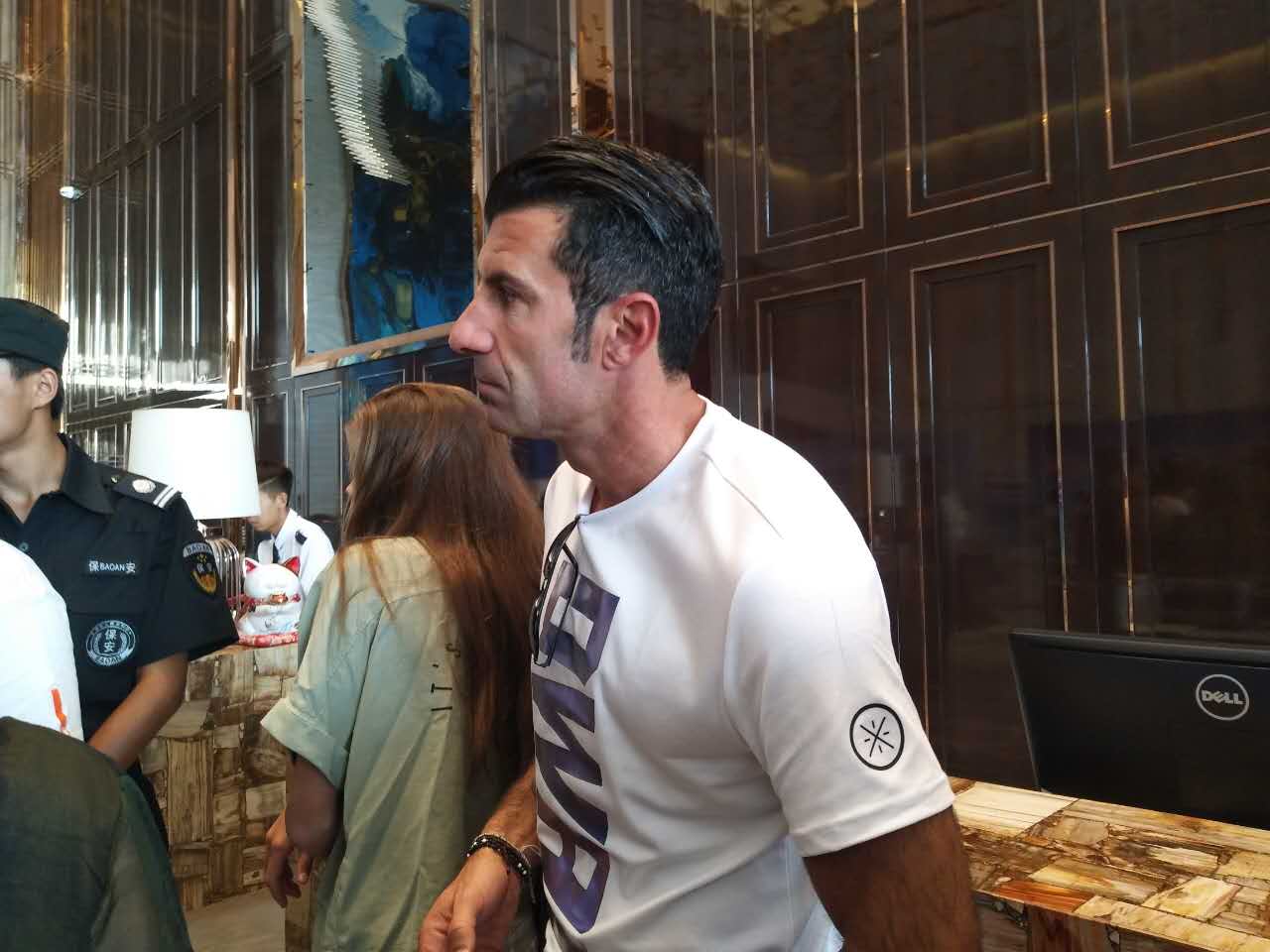 罗纳尔迪尼奥来到巴黎,罗纳尔迪尼奥来青岛哪里