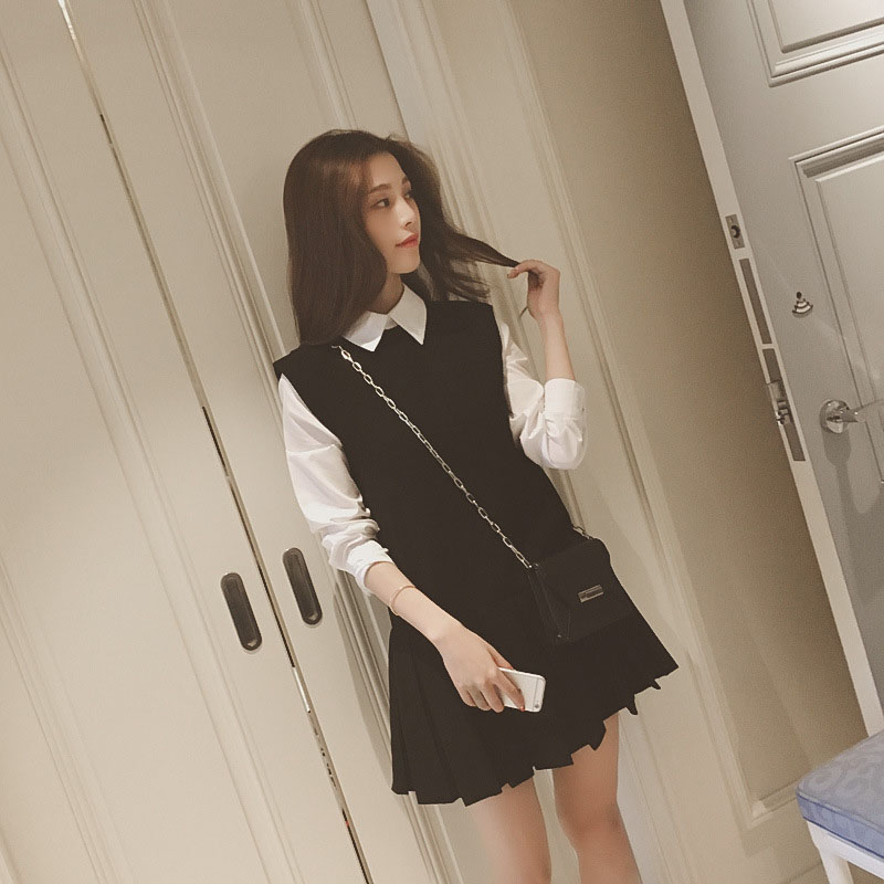 背心毛衣裙怎么搭,针织背心裙秋季搭配