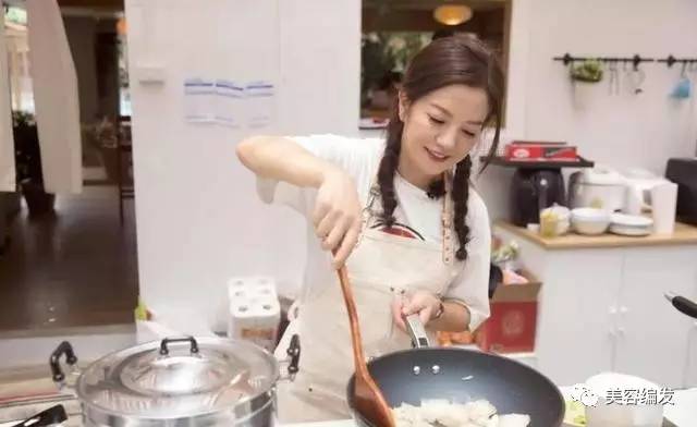 赵薇中餐厅编发,赵薇中餐厅编发视频