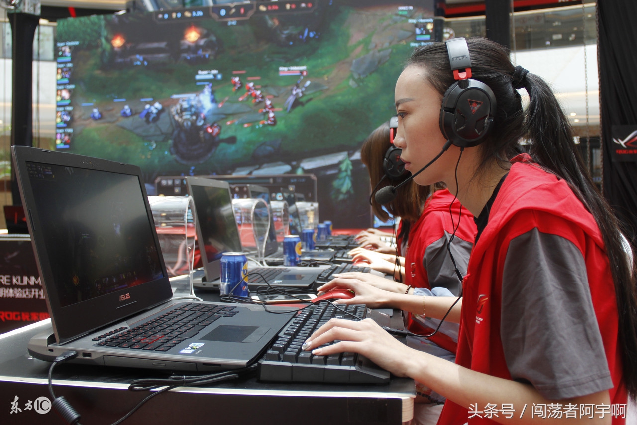 富贵险中求，没有冒险精神，那你就活该穷一辈子