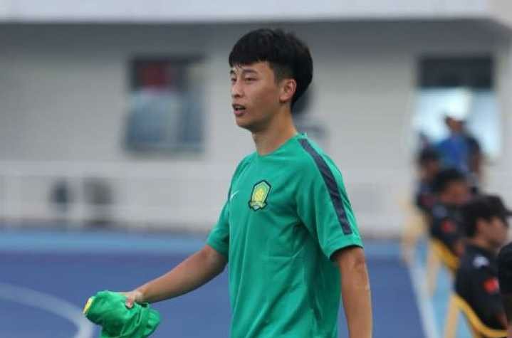 巴顿将军足球,巴顿长得像谁