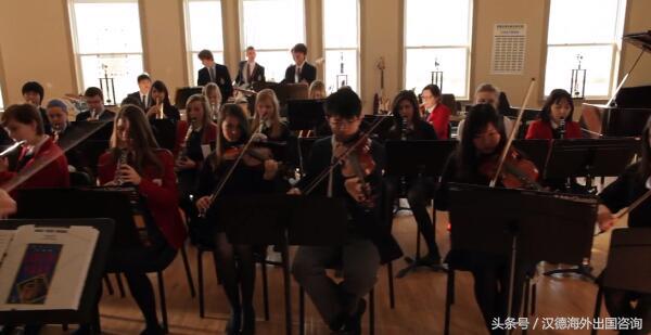 鍔犳嬁澶у浗鐜嬭壘鍚夊皵涓瀛﹁垂,鍔犳嬁澶у浗鐜嬭壘鍚夊皵涓鍦ㄥ摢