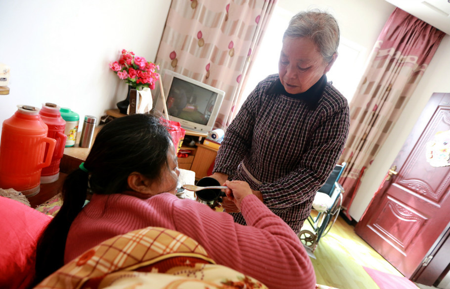 宝妈剖宫产伤口护理正确的方法,剖腹产伤口裂开二次缝合怎么做