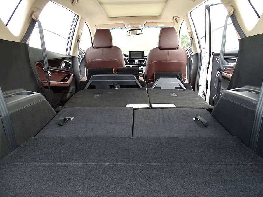 宝骏560半自动挡值得入手吗,2019款全新宝骏560自动挡顶配