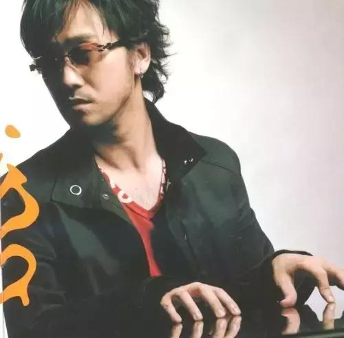 年少遇小刚，情歌听到殇