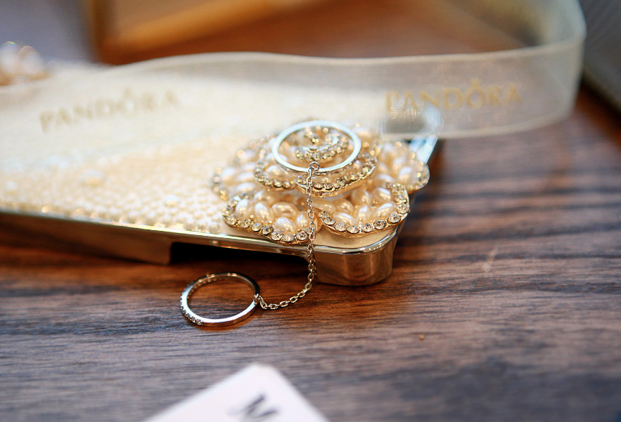 各种不同手型适合的戒指类型,如何选一款适合自己的戒指