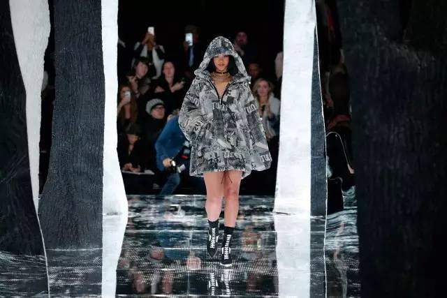 PUMABYRIHANNA——腿粗人士的福利系列！