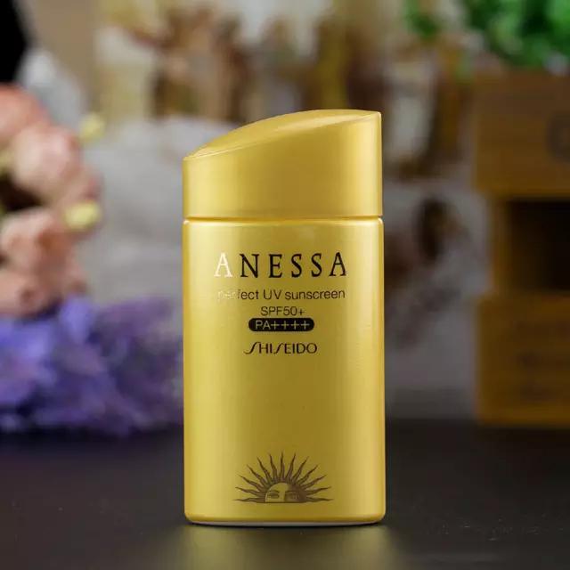 10件口碑超高的美白单品，让你「白」成一道光，我们白着呢！