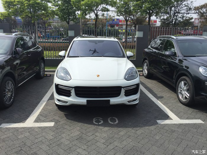 保时捷选配大轮毂多少钱,保时捷加价7000
