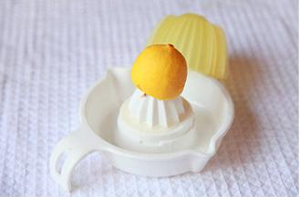 青汁难喝可以兑奶吗,青汁是要一饮而尽还是慢慢喝