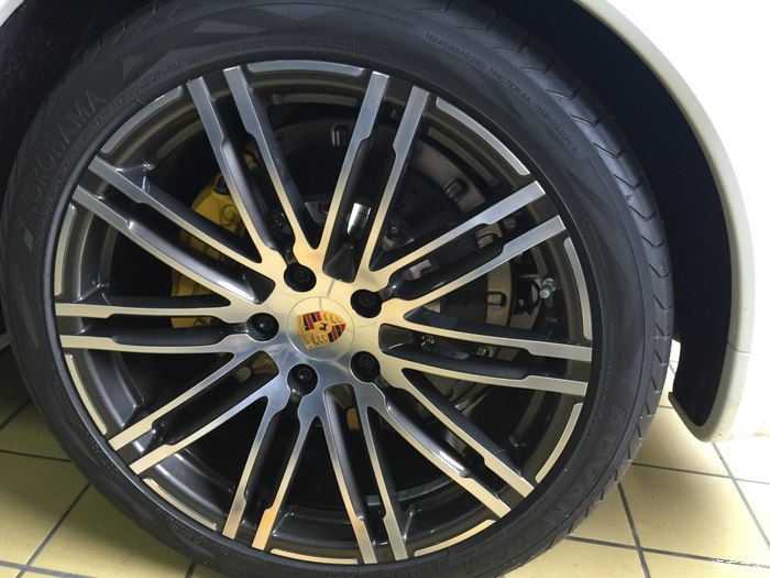 保时捷选配大轮毂多少钱,保时捷加价7000