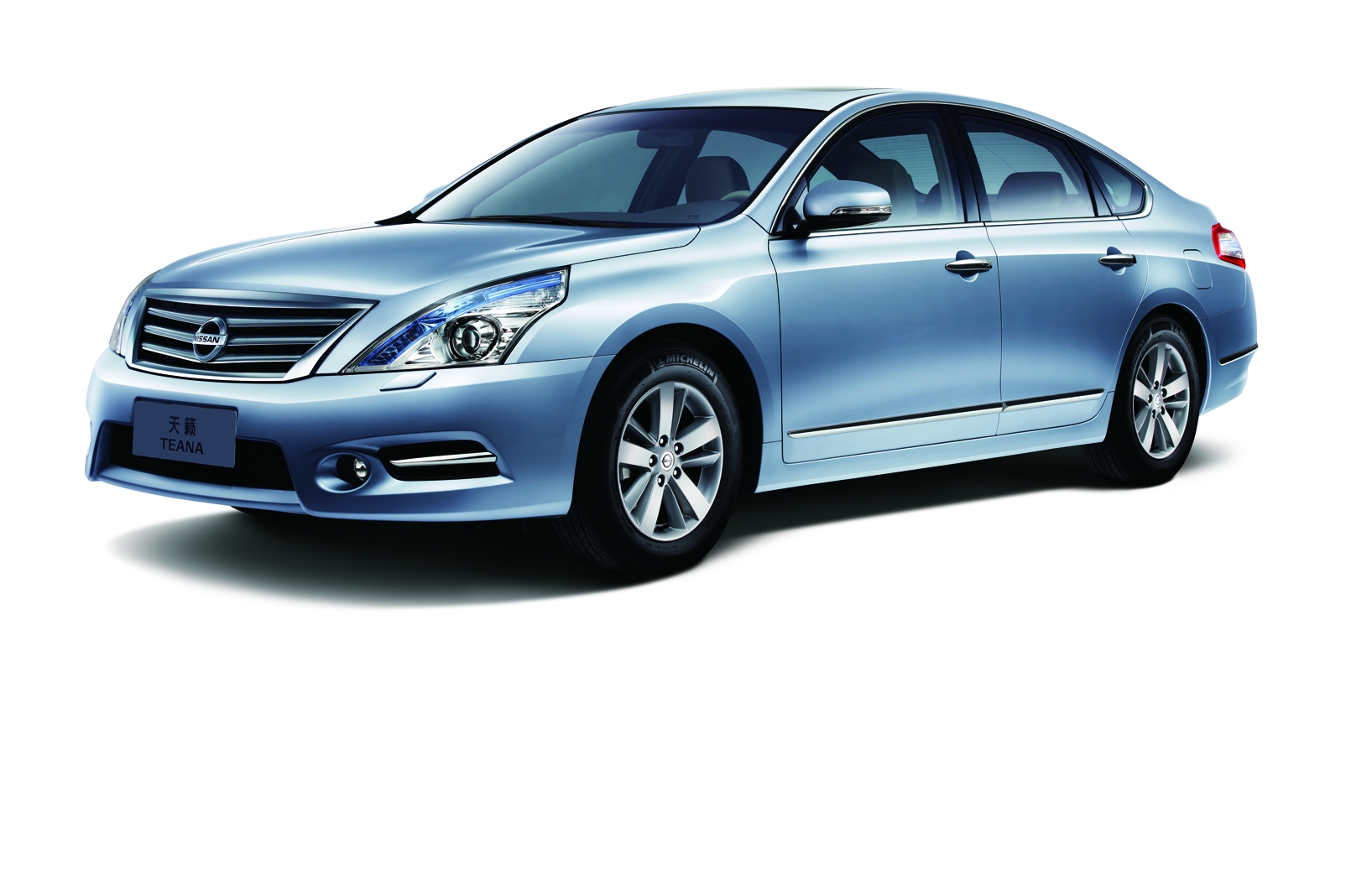 东风日产天籁挡位不动怎么办,日产天籁加速上不去2000转