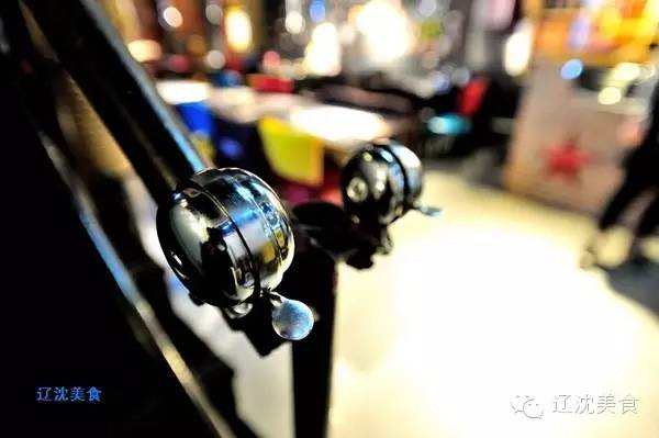 山东小伙创建了”烧+烤“新模式，玩活沈阳长白社区小餐饮