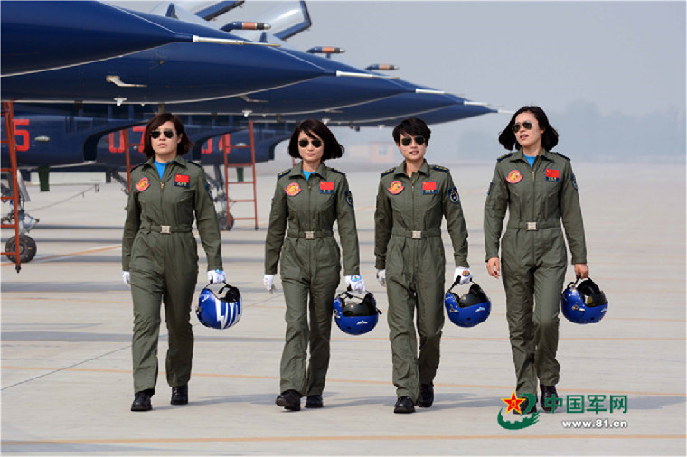 A4腰？听听空军“女神”怎么说