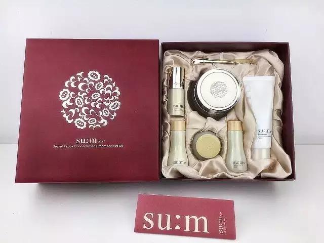 名牌韩国套装新款,韩国限定套装