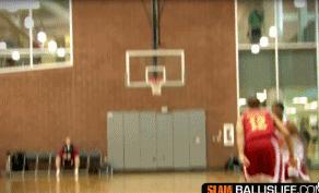 快攻过人动作,最简单实用的变向过人