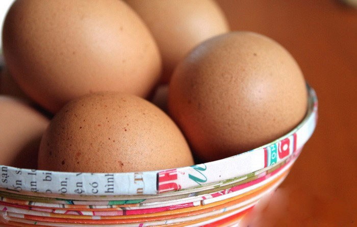太可怕了！一颗有斑点的“鸡蛋”到底能不能吃？教你辨认新鲜鸡蛋
