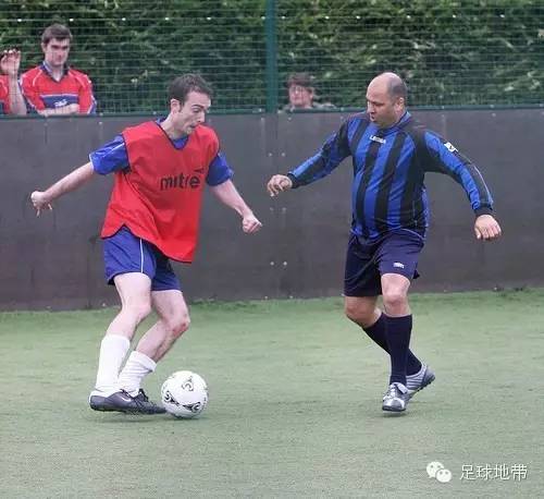 踢五人场足球,8人制足球踢大场还是小场