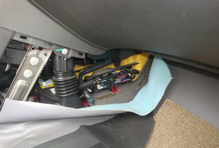 科鲁兹后备箱改自动打开,雪佛兰科鲁兹后备箱按钮改装