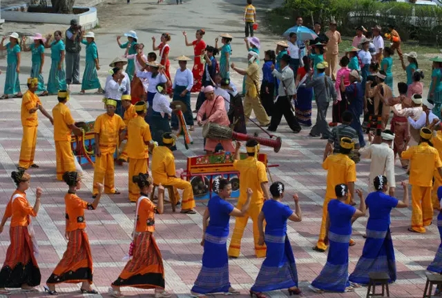 2018年瑞丽泼水节采花点,2018年德宏州瑞丽泼水节