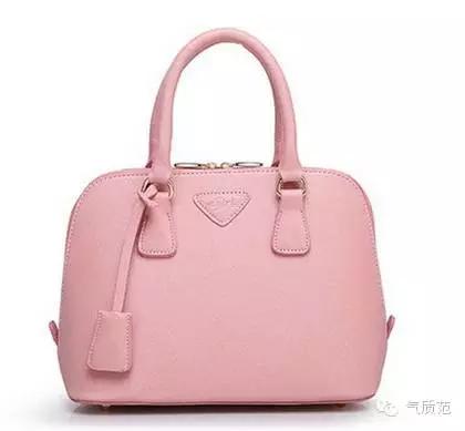 掐指一算，范姐猜你今天出门缺个包？