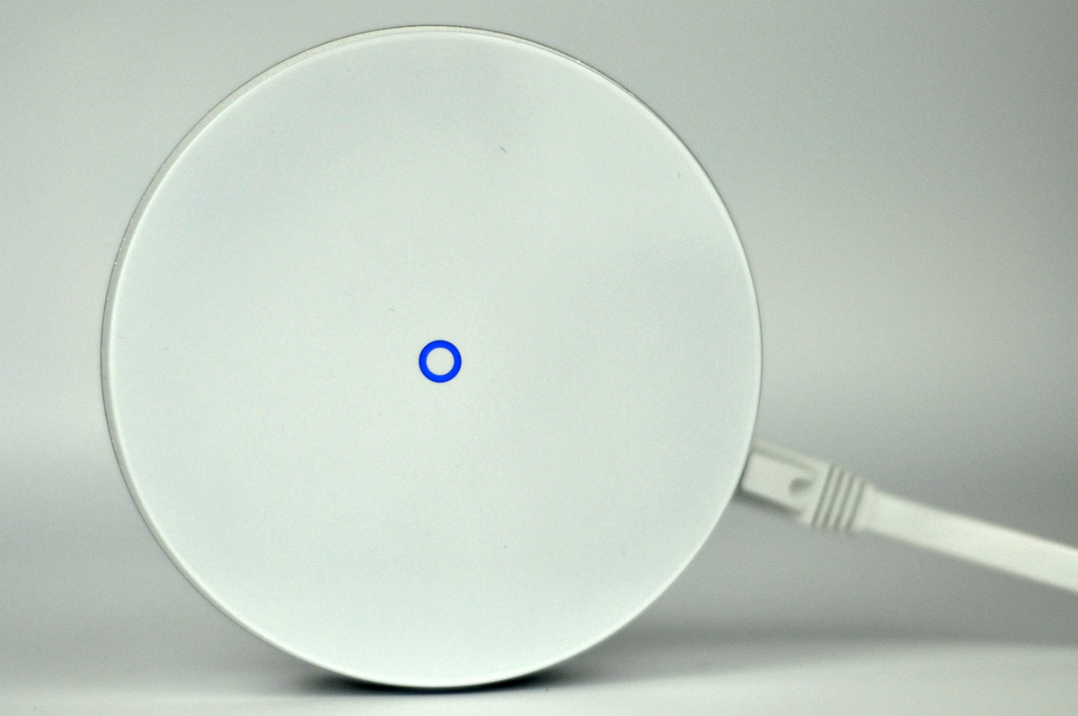 圆润艺术范，有型更有“芯”——必虎路由器上手评测