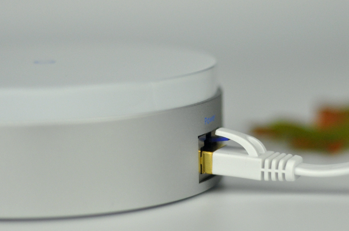 圆润艺术范，有型更有“芯”——必虎路由器上手评测