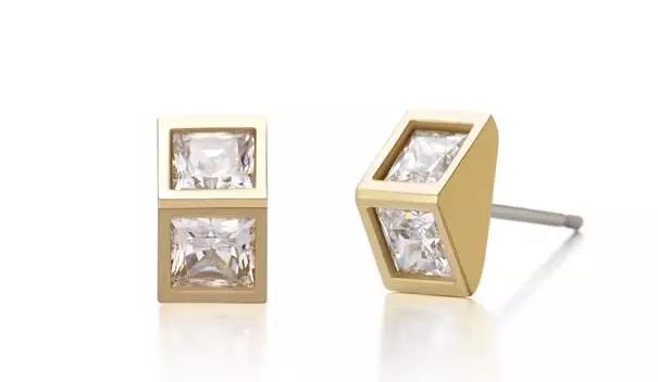 韩剧同款首饰,宋仲基片场被拍与宋慧乔同款卫衣