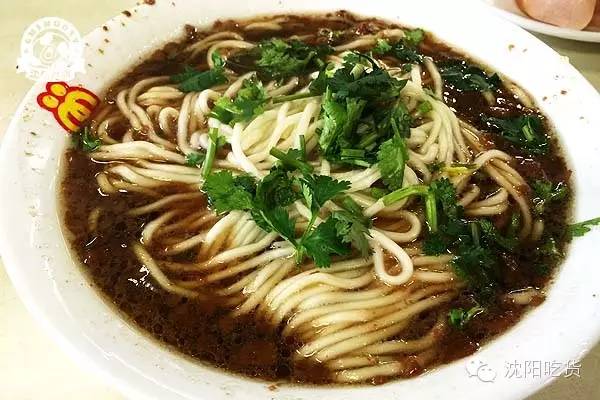 一碗老汤牛肉面两个鸡蛋,老汤豆腐面