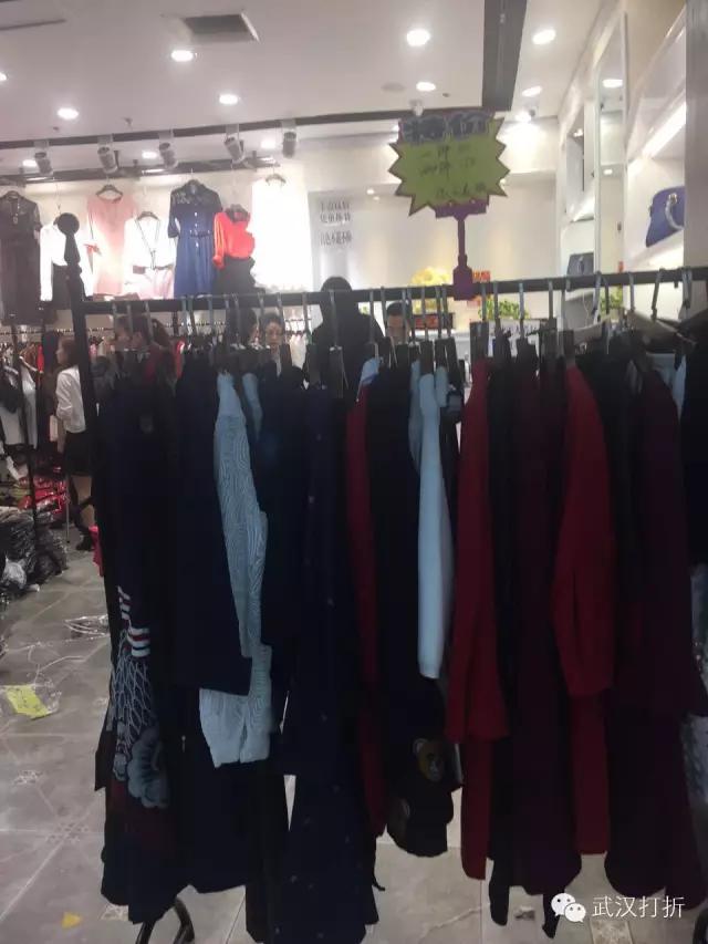 在武汉有个神秘的大楼，可以用淘宝的价格买到专柜的货！多图实拍