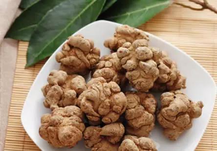 要想调补气血、强身健体，不如常吃三七！