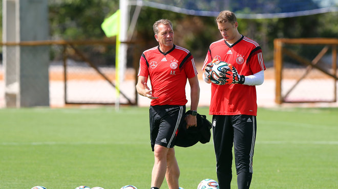 门将神奇五连扑,足坛神奇四侠