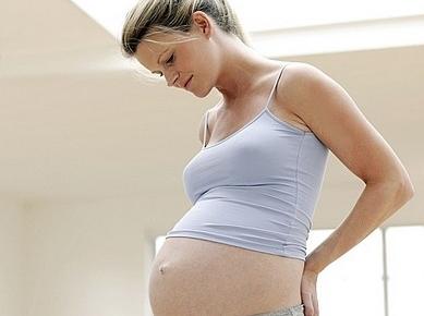 如何缓解孕期腰部疼痛,孕期如何缓解耻骨疼痛