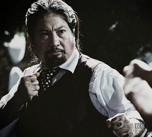 李小龙的爆发力为什么这么强,李小龙能打得过几个普通人