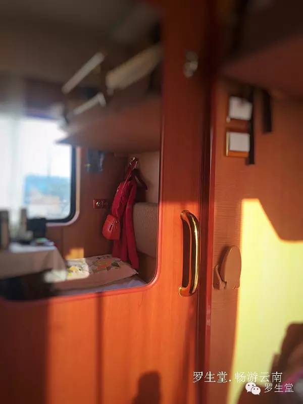 云南旅游攻略必去吃的美食有哪些,云南吃些什么特色美食