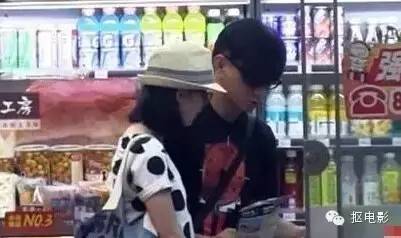 一向低调的隆诗，高调起来10个亿都打不住！